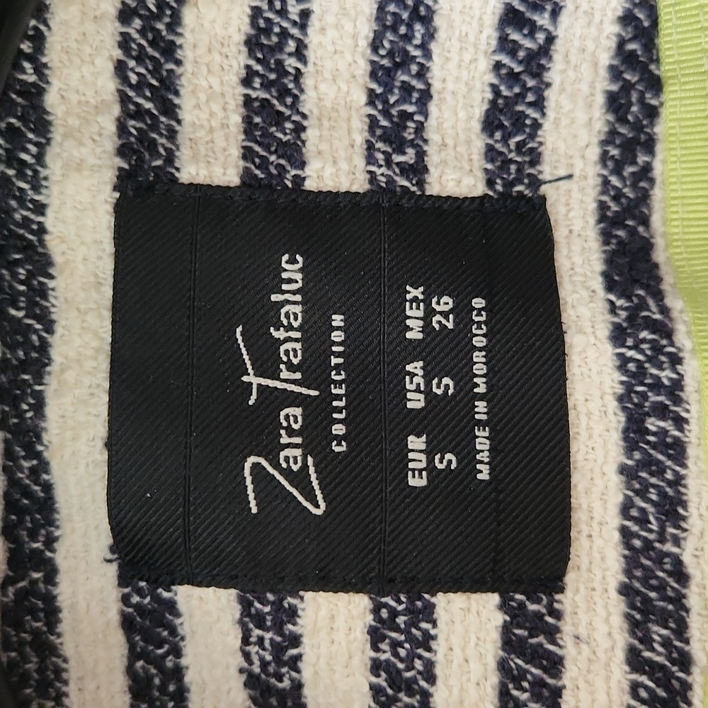 Jacket - Picture 3 of 4